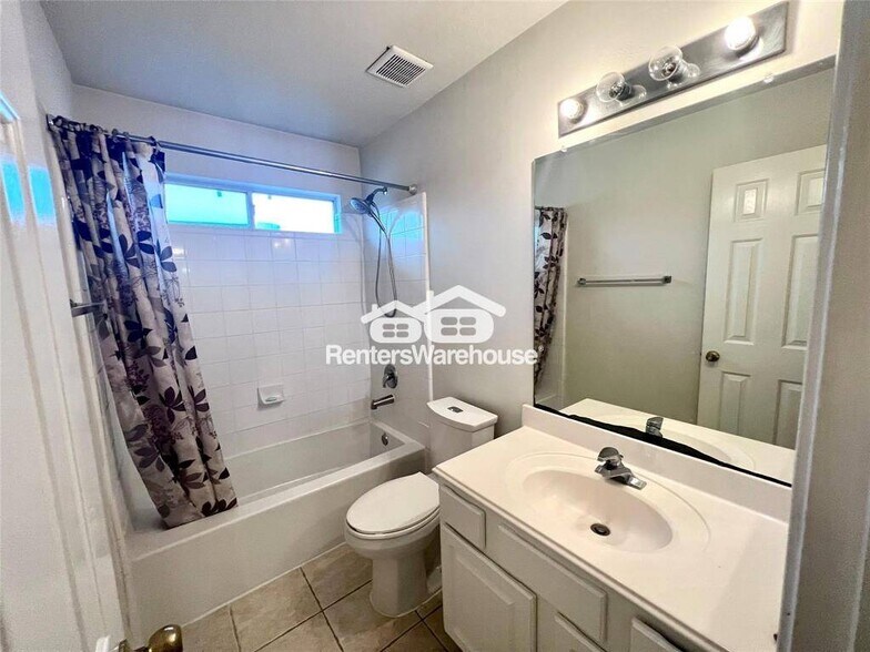 Building Photo - 5707 Windy Knoll Ln