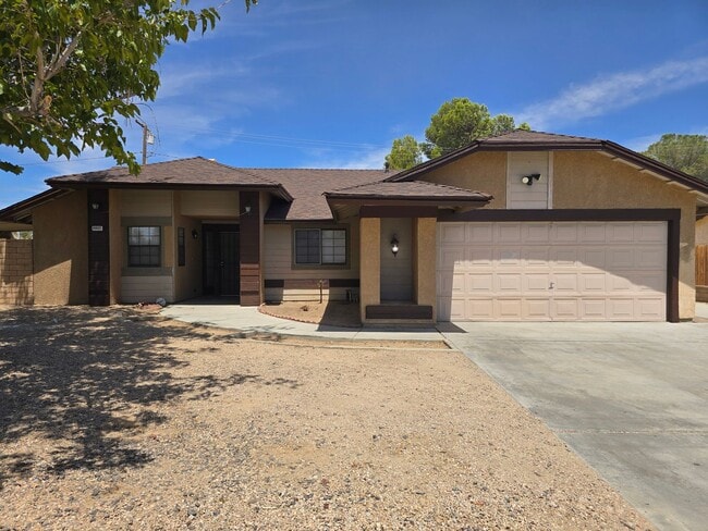 Primary Photo - 10621 N Loop Blvd