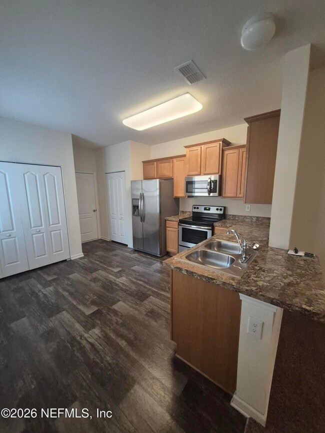 Building Photo - 141 Whitland Wy