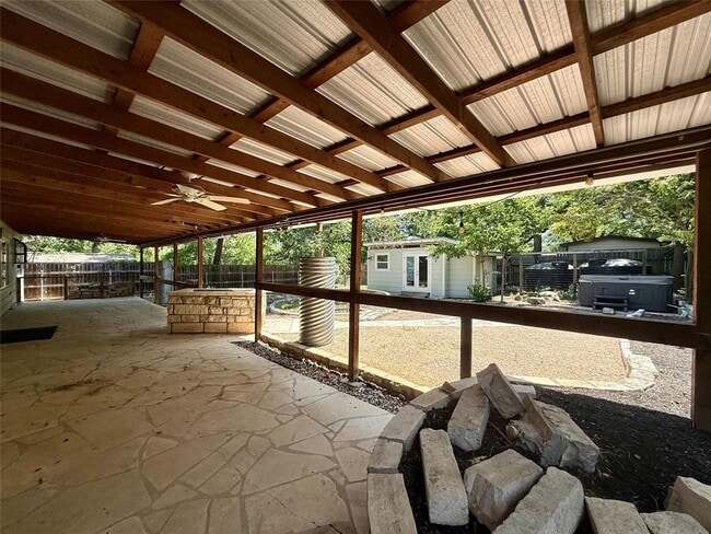 Building Photo - 2607 Princeton Dr
