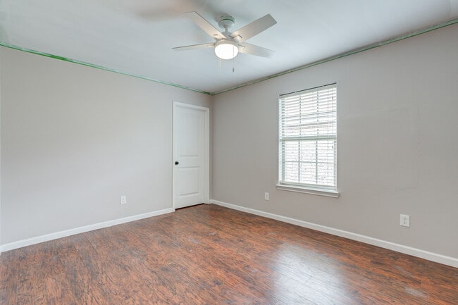 Building Photo - 6905 91st St