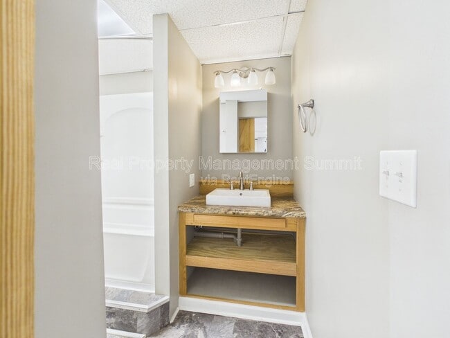 Building Photo - 2501 N Augusta St