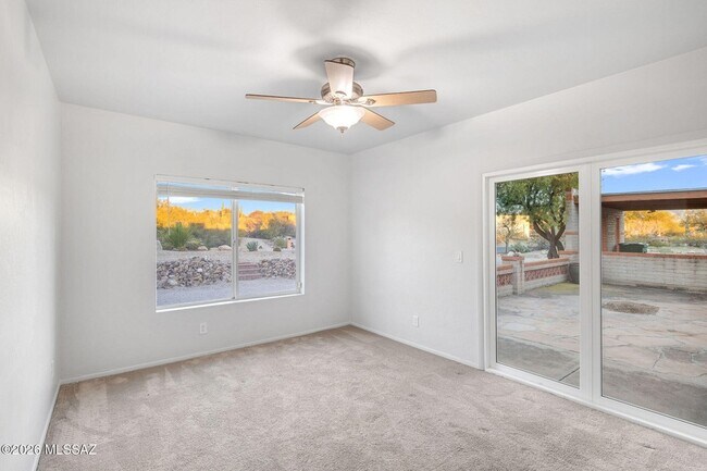 Building Photo - 3721 N Sierra Madre Dr