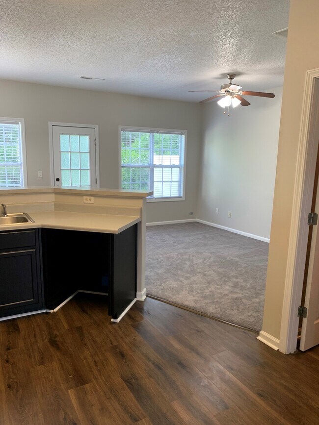 Building Photo - 205 Timber Wolf Trail