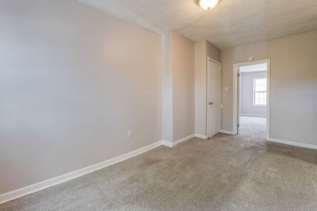 Building Photo - 2013 Gregory St