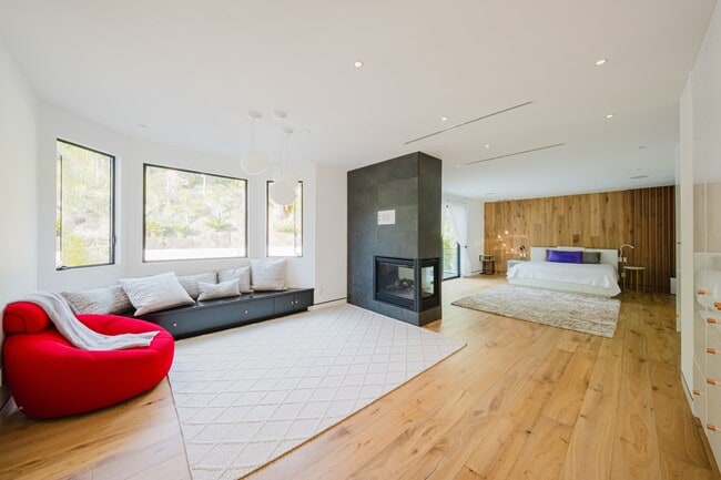 Building Photo - 25879 Chalmers Pl