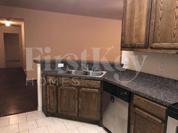 Building Photo - 1218 Jewel Ln