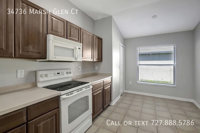 Building Photo - 34736 Marsh Glen Ct