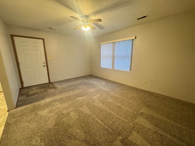 Building Photo - 2638 Q St