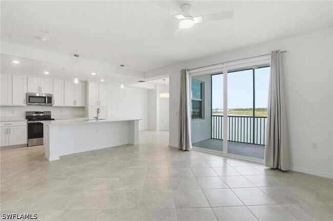 Building Photo - 15405 Grn Acrs Ave