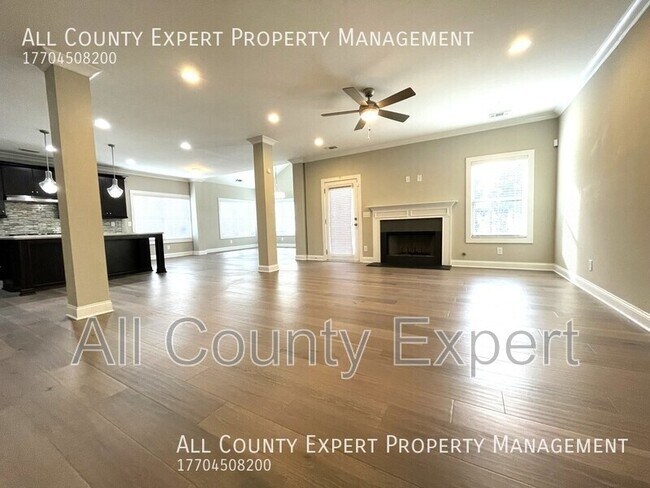 Building Photo - 4885 Hanson Farms Ln