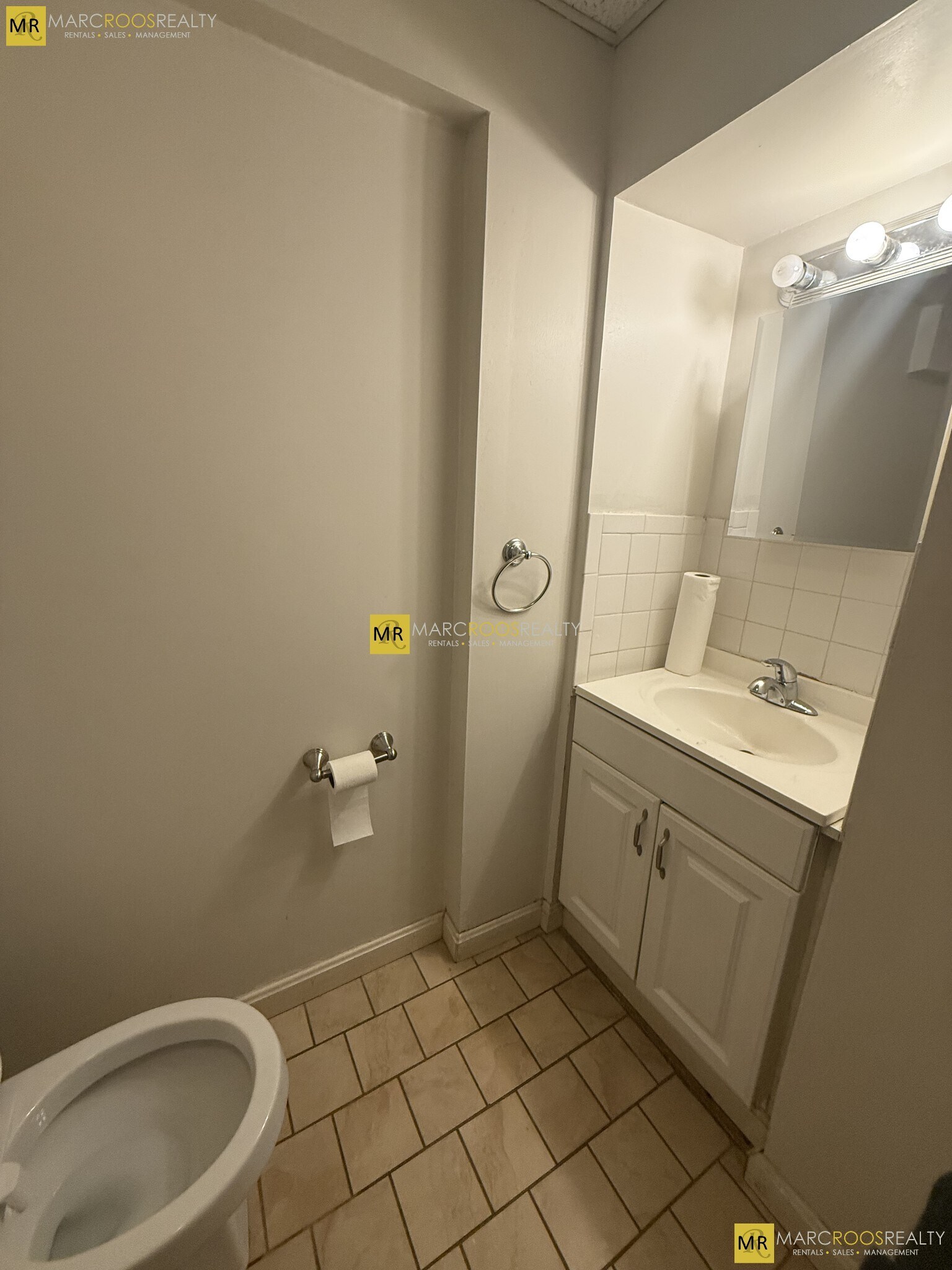 Building Photo - 290 Prospect St