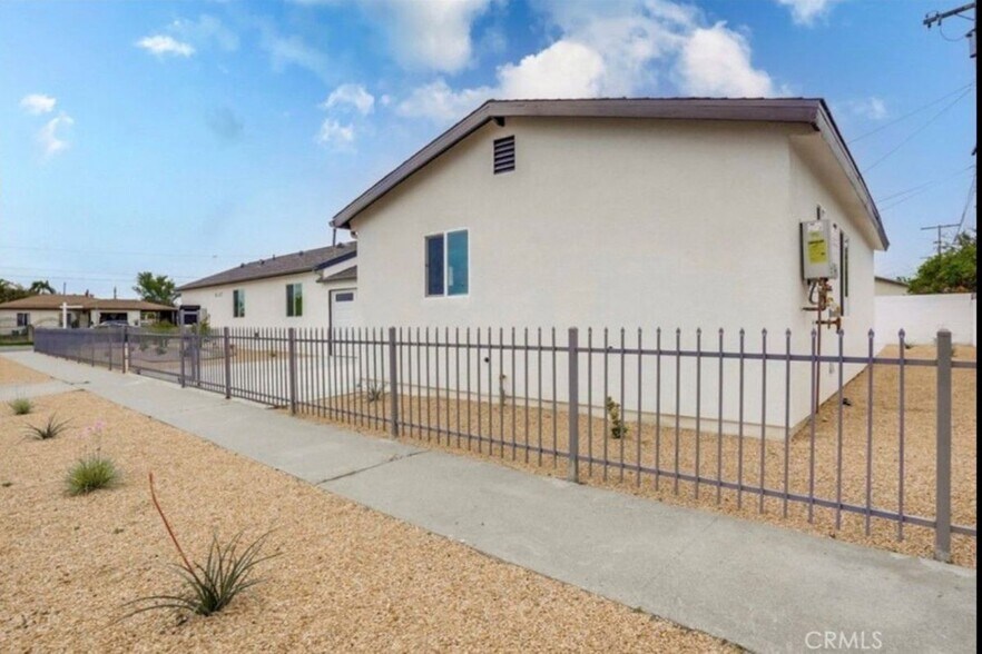 Building Photo - 15219 Ibex Ave