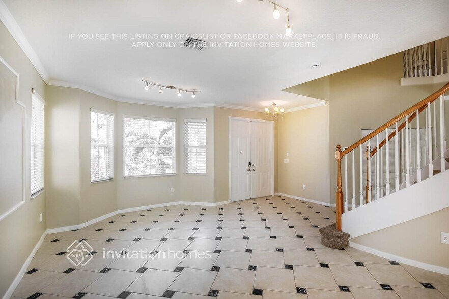 Building Photo - 15611 SW 53rd Ct