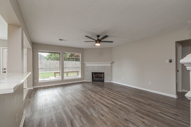 Building Photo - 19407 Scarlet Cove Dr