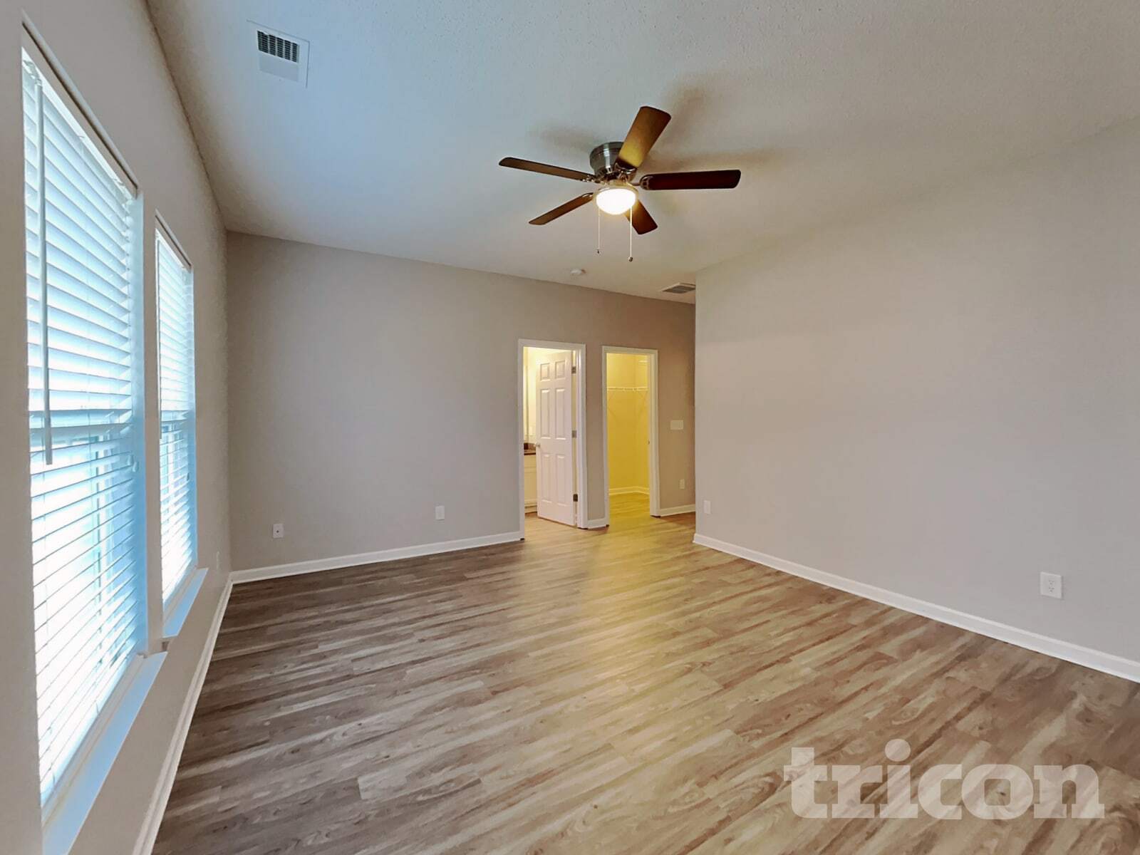 Building Photo - 3803 Riverside Ct