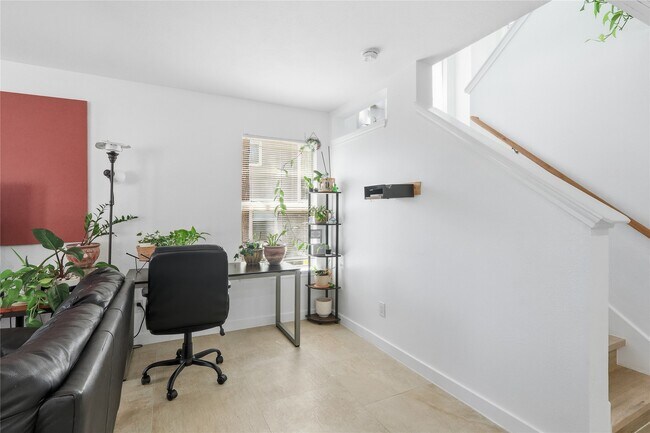 Building Photo - 151 Anise Tree Pl