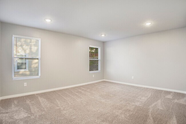 Building Photo - 17539 Beechwood Ln
