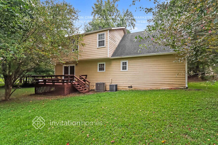 Building Photo - 3142 Country Lake Dr