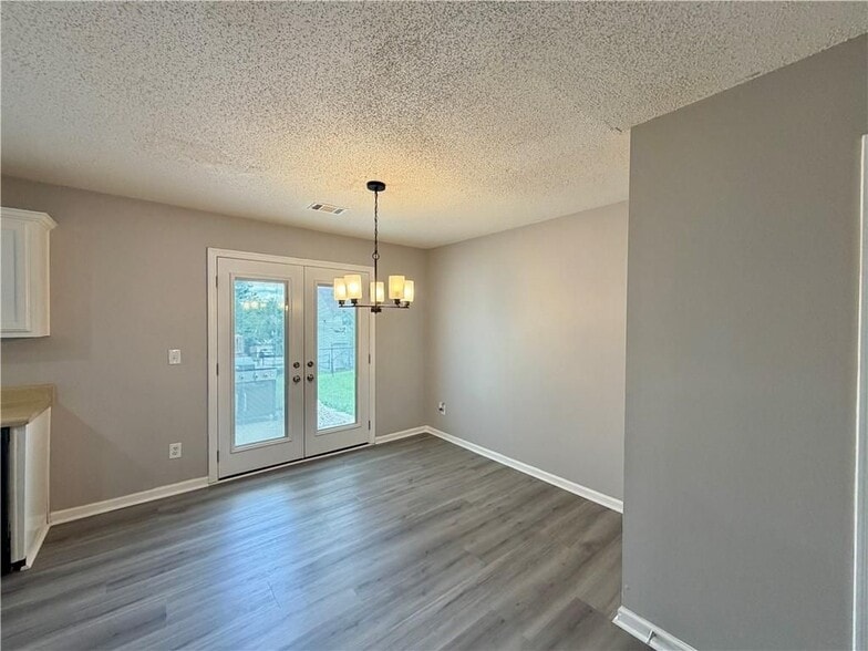 Building Photo - 3354 Waggoner Ln