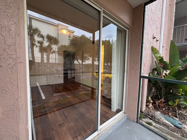Building Photo - 139 Oyster Bay Cir