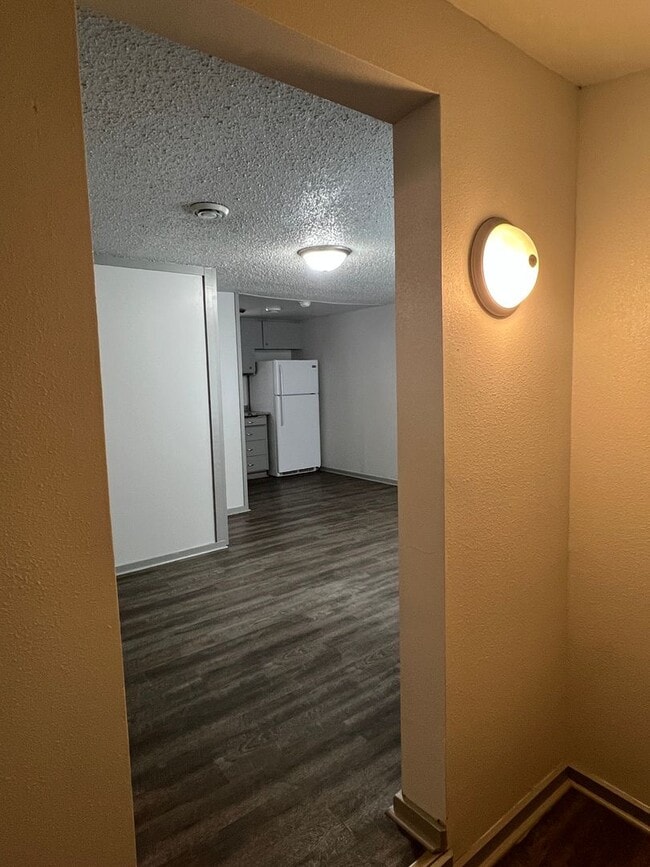 Building Photo - ***Applications Pending***Two-Bedroom dupl...