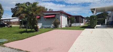 Building Photo - 18 Forest Dr