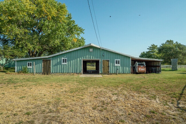 Building Photo - 4510 E 30th Ave