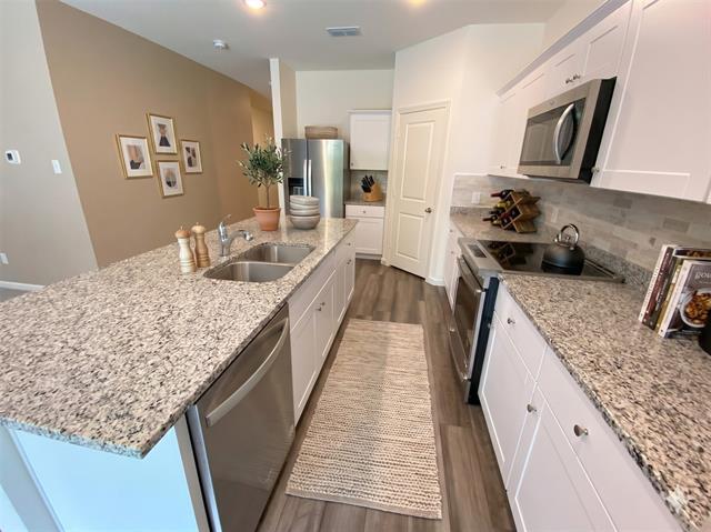 Building Photo - 3013 Aspen Dr