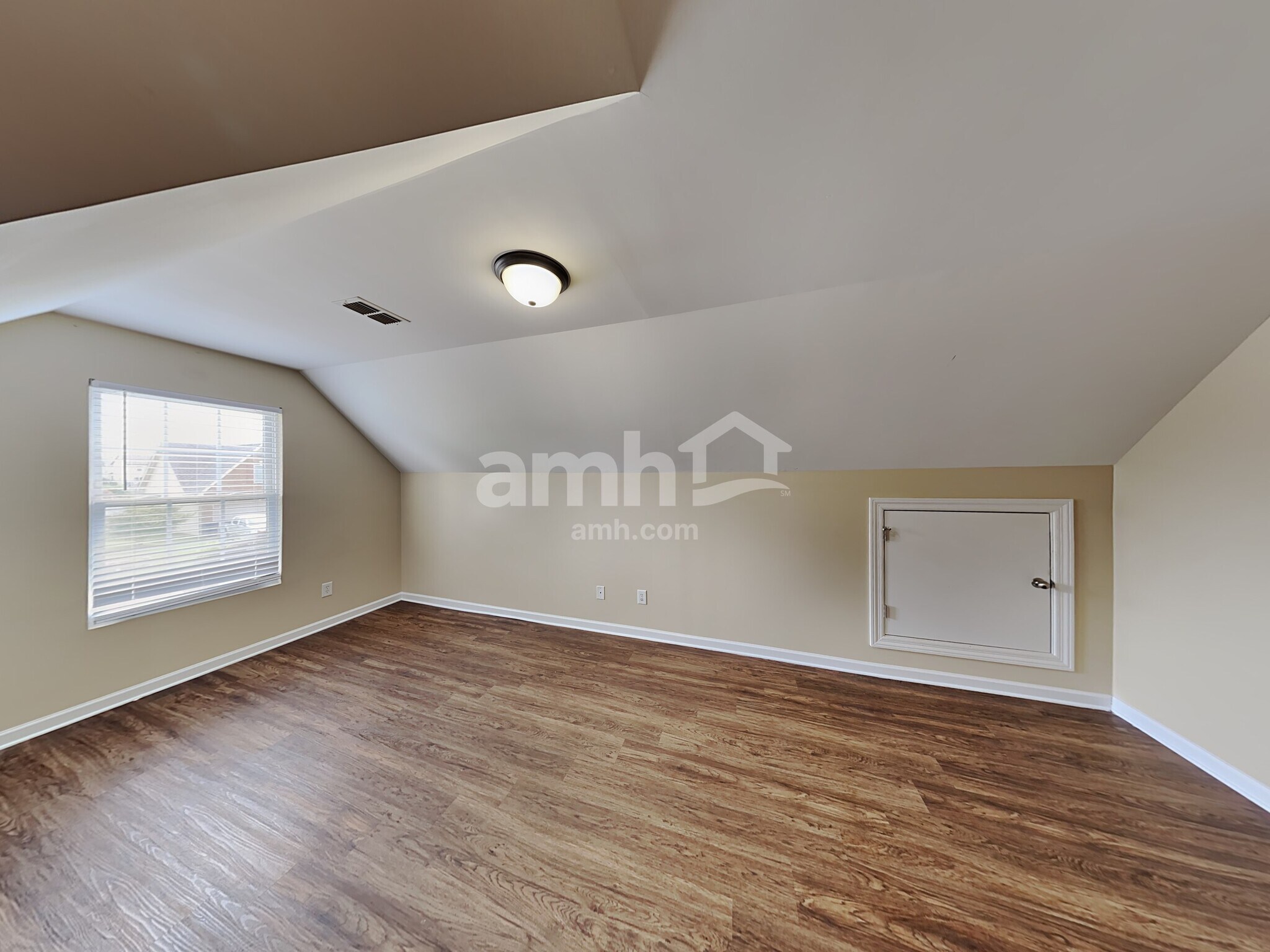 Building Photo - 1628 Antebellum Dr