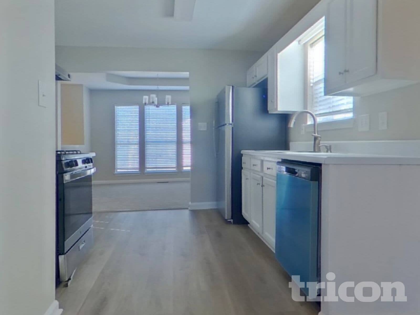 Building Photo - 6402 Hillview Ln