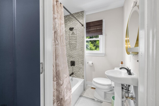 Building Photo - 159 Sheridan Square