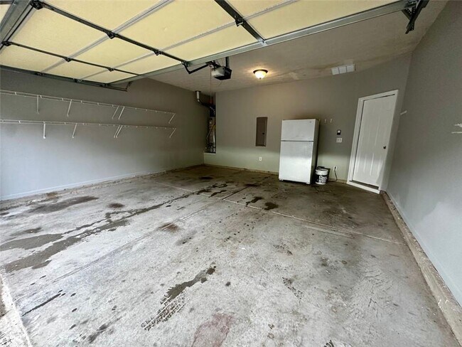Building Photo - 413 Glenleigh Dr