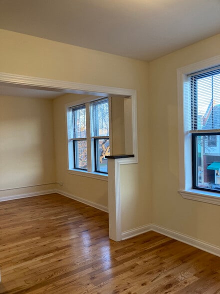 Building Photo - 338 Tudor Ct