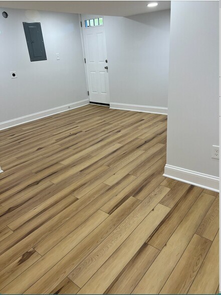 Building Photo - 5000 Frankford Ave