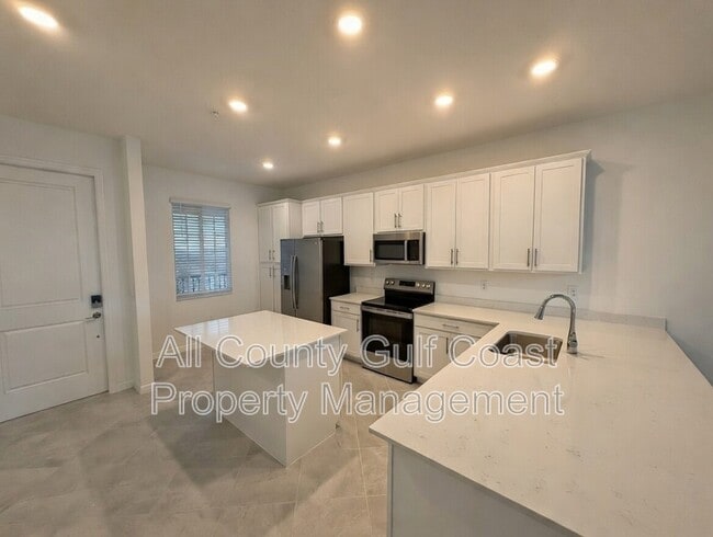 Building Photo - 19140 Scallop Lp