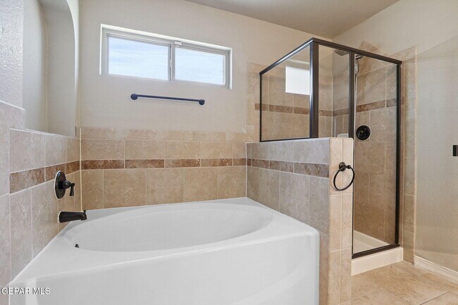 Building Photo - 14508 Shady River
