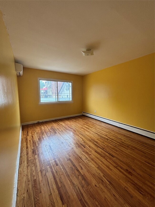 Building Photo - 659 Nereid Ave