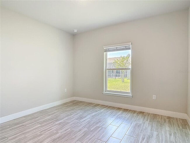 Building Photo - 60 Ballenger Ln