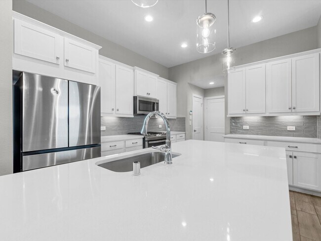 Building Photo - 731 Lacebark Elm Trl