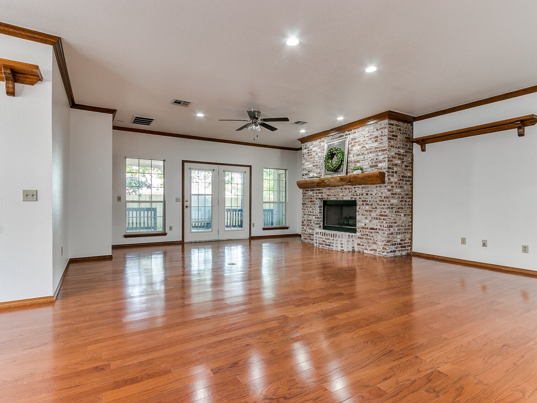 Building Photo - 6439 Masons Dr