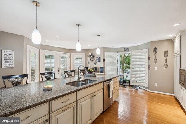 Building Photo - 47660 Pennrun Way