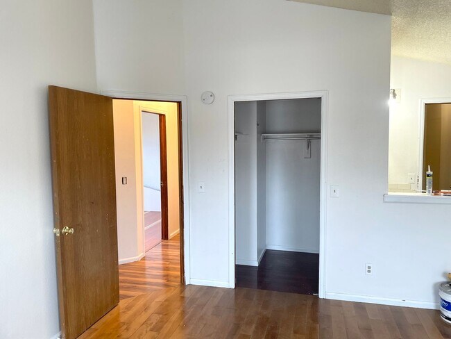 Building Photo - Newly updated home for rent in Seven Hills Neighborhood