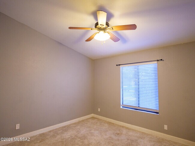 Building Photo - 9599 E Dunnigan Dr