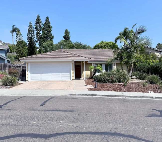 Building Photo - 1180 Kildeer Ct