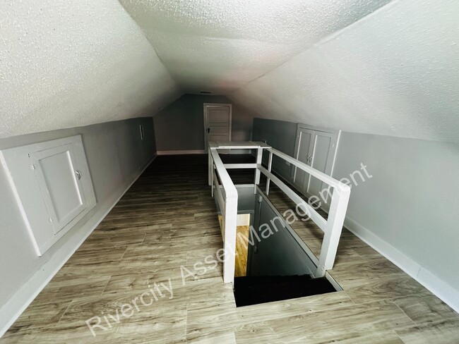 Building Photo - 1009 McEvers Rd
