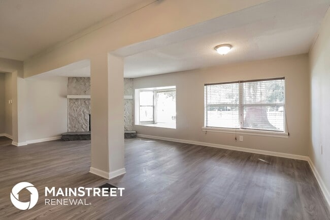 Building Photo - 2411 Chase Ave