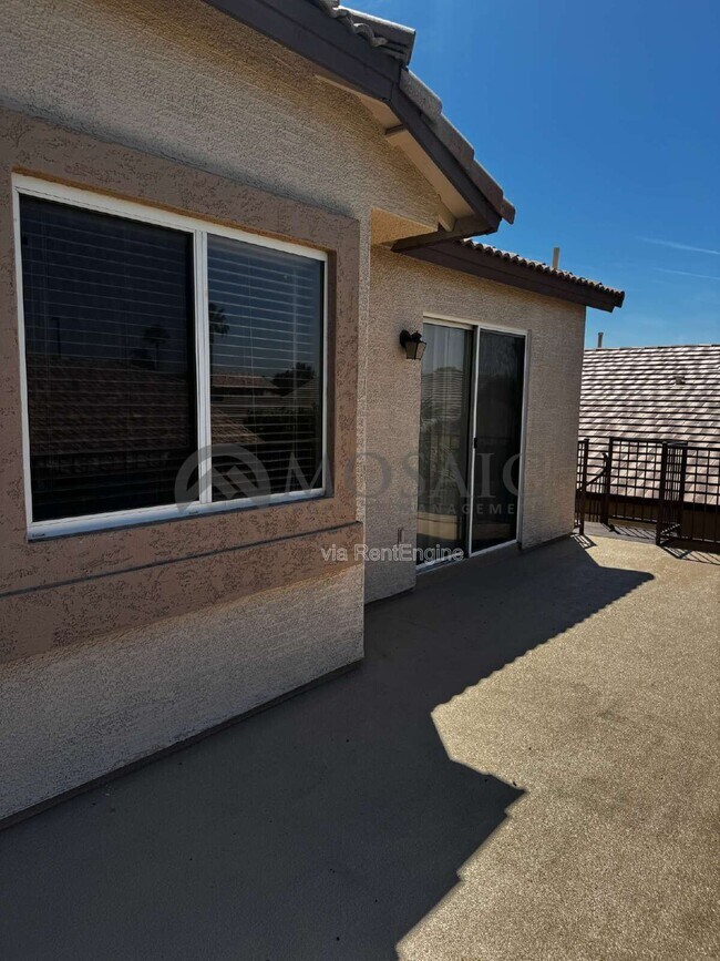 Building Photo - 3356 E Mayberry Ave