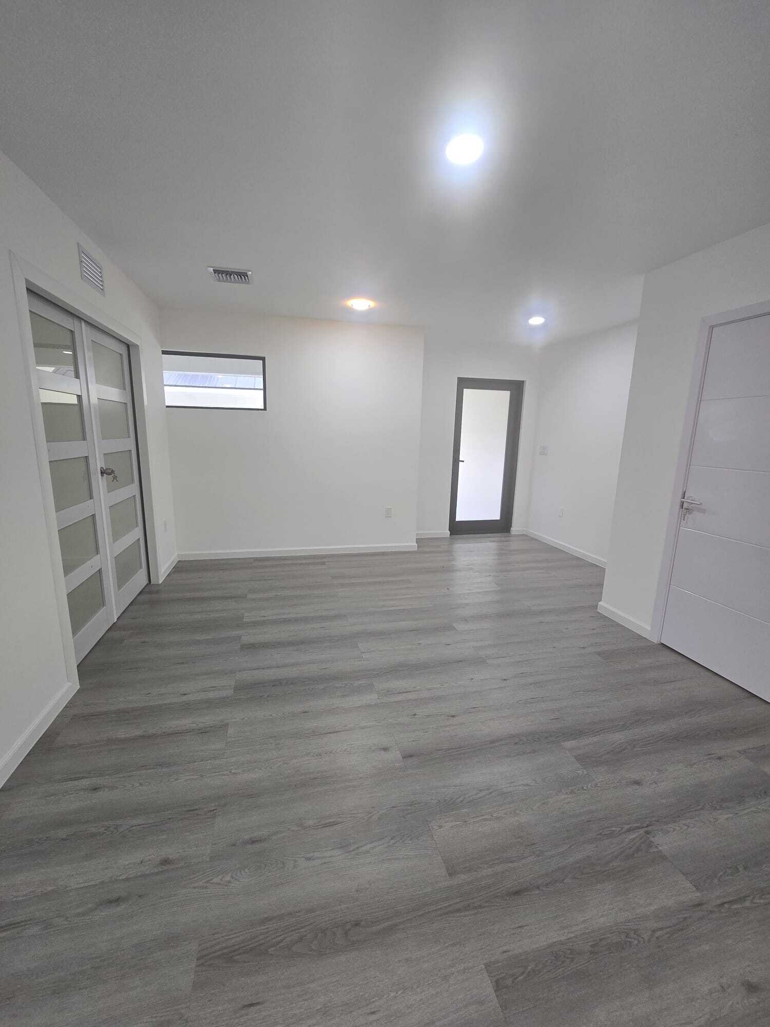 Building Photo - 568 NW 7th St