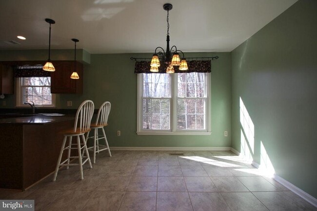 Building Photo - 3186 Cantrell Ln